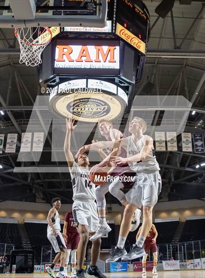 Thumbnail 3 in Kittitas/Thorp vs. Kentlake (King's Showcase) photogallery.
