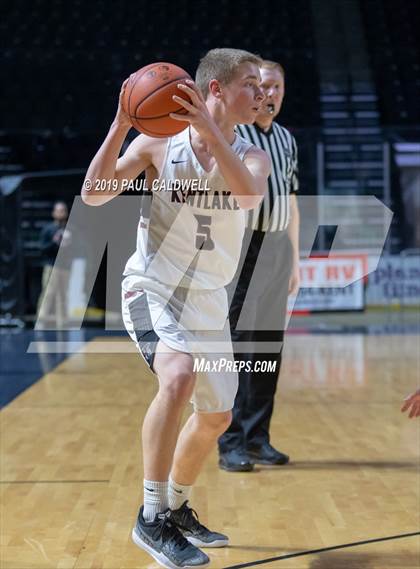 Thumbnail 3 in Kittitas/Thorp vs. Kentlake (King's Showcase) photogallery.