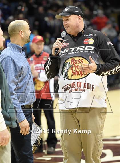 Thumbnail 1 in Bass Pro Tournament of Champions Dunking and Casting contest photogallery.