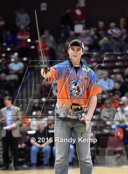 Thumbnail 1 in Bass Pro Tournament of Champions Dunking and Casting contest photogallery.