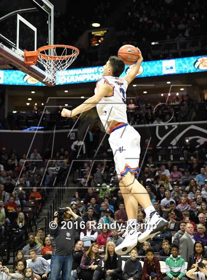 Thumbnail 3 in Bass Pro Tournament of Champions Dunking and Casting contest photogallery.