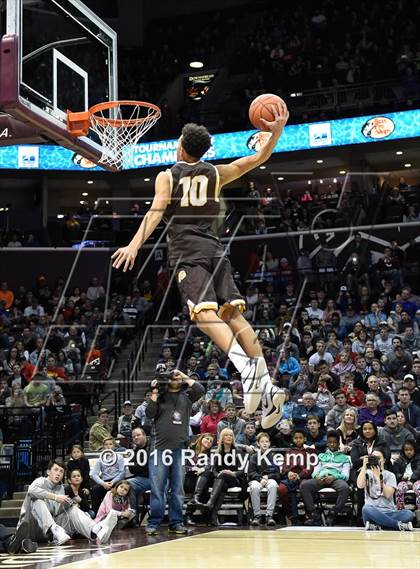 Thumbnail 3 in Bass Pro Tournament of Champions Dunking and Casting contest photogallery.