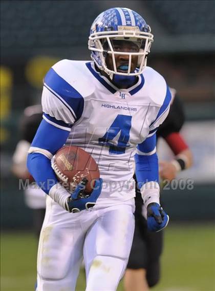 Thumbnail 3 in La Habra vs Tustin (CIF SS Southwest Championship) photogallery.