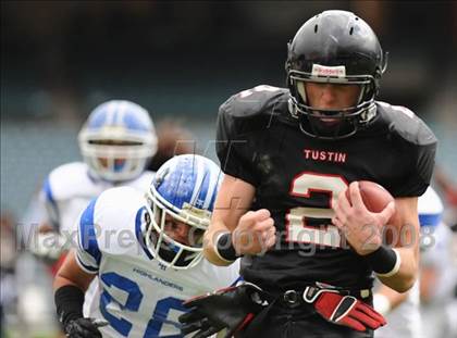 Thumbnail 1 in La Habra vs Tustin (CIF SS Southwest Championship) photogallery.
