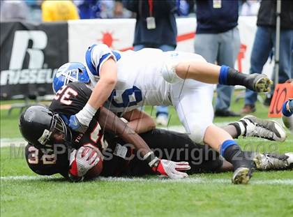 Thumbnail 1 in La Habra vs Tustin (CIF SS Southwest Championship) photogallery.