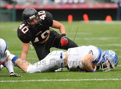 Thumbnail 1 in La Habra vs Tustin (CIF SS Southwest Championship) photogallery.