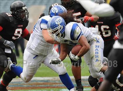 Thumbnail 2 in La Habra vs Tustin (CIF SS Southwest Championship) photogallery.