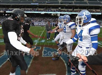 Thumbnail 2 in La Habra vs Tustin (CIF SS Southwest Championship) photogallery.