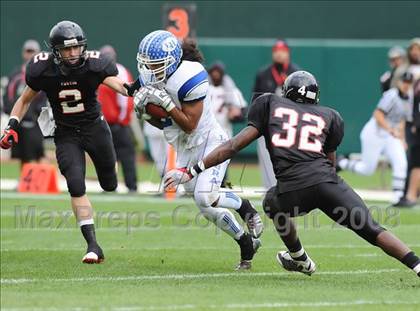 Thumbnail 1 in La Habra vs Tustin (CIF SS Southwest Championship) photogallery.