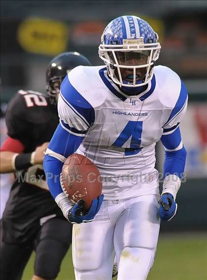 Thumbnail 3 in La Habra vs Tustin (CIF SS Southwest Championship) photogallery.