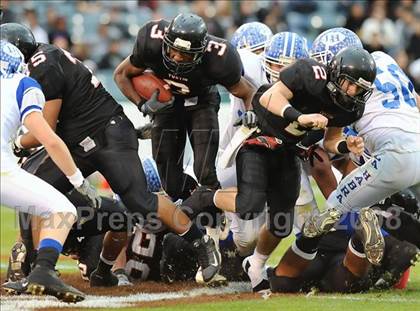 Thumbnail 2 in La Habra vs Tustin (CIF SS Southwest Championship) photogallery.