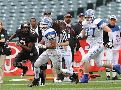 Thumbnail 2 in La Habra vs Tustin (CIF SS Southwest Championship) photogallery.