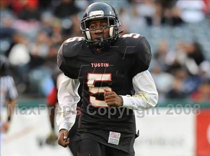 Thumbnail 2 in La Habra vs Tustin (CIF SS Southwest Championship) photogallery.