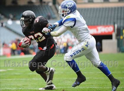 Thumbnail 2 in La Habra vs Tustin (CIF SS Southwest Championship) photogallery.