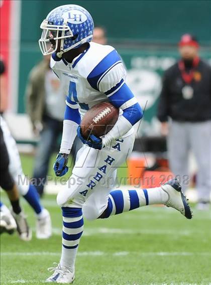 Thumbnail 1 in La Habra vs Tustin (CIF SS Southwest Championship) photogallery.