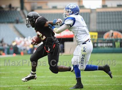 Thumbnail 1 in La Habra vs Tustin (CIF SS Southwest Championship) photogallery.