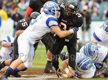 Thumbnail 1 in La Habra vs Tustin (CIF SS Southwest Championship) photogallery.