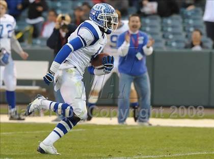 Thumbnail 3 in La Habra vs Tustin (CIF SS Southwest Championship) photogallery.