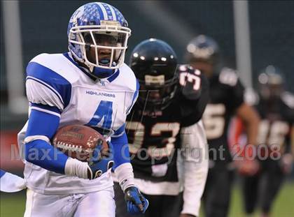 Thumbnail 1 in La Habra vs Tustin (CIF SS Southwest Championship) photogallery.