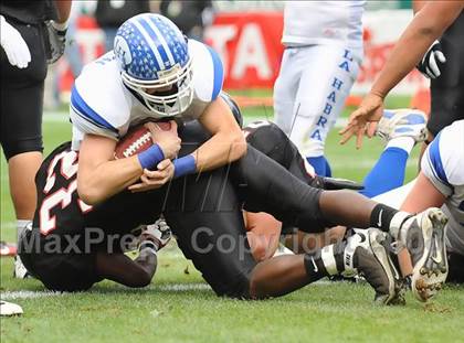 Thumbnail 1 in La Habra vs Tustin (CIF SS Southwest Championship) photogallery.