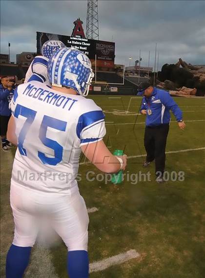 Thumbnail 3 in La Habra vs Tustin (CIF SS Southwest Championship) photogallery.