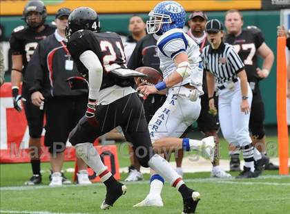 Thumbnail 3 in La Habra vs Tustin (CIF SS Southwest Championship) photogallery.