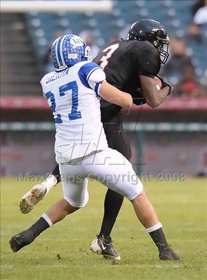 Thumbnail 1 in La Habra vs Tustin (CIF SS Southwest Championship) photogallery.