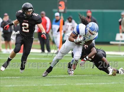 Thumbnail 1 in La Habra vs Tustin (CIF SS Southwest Championship) photogallery.