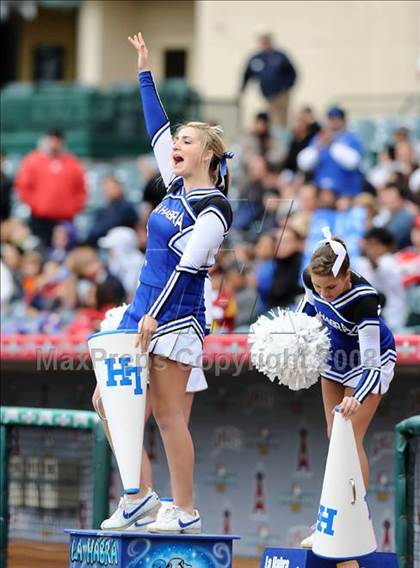 Thumbnail 1 in La Habra vs Tustin (CIF SS Southwest Championship) photogallery.