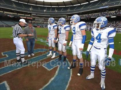 Thumbnail 2 in La Habra vs Tustin (CIF SS Southwest Championship) photogallery.
