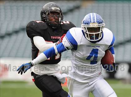 Thumbnail 1 in La Habra vs Tustin (CIF SS Southwest Championship) photogallery.