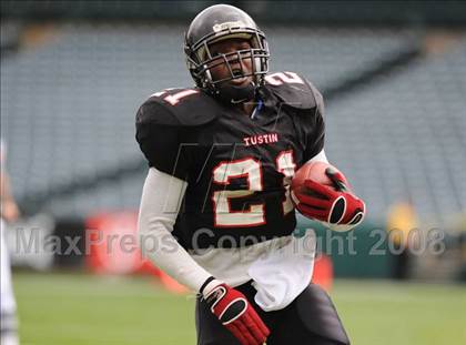 Thumbnail 2 in La Habra vs Tustin (CIF SS Southwest Championship) photogallery.