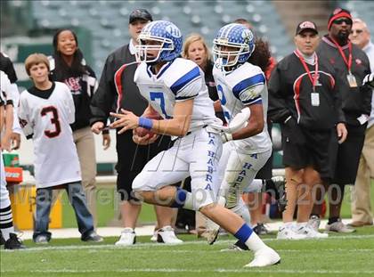 Thumbnail 1 in La Habra vs Tustin (CIF SS Southwest Championship) photogallery.