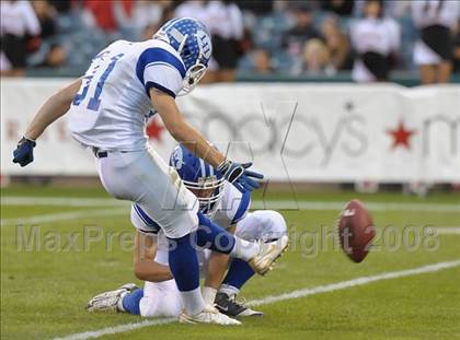 Thumbnail 1 in La Habra vs Tustin (CIF SS Southwest Championship) photogallery.