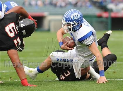 Thumbnail 1 in La Habra vs Tustin (CIF SS Southwest Championship) photogallery.