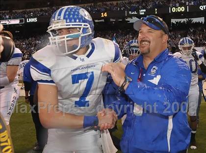 Thumbnail 2 in La Habra vs Tustin (CIF SS Southwest Championship) photogallery.