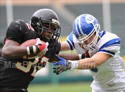 Thumbnail 1 in La Habra vs Tustin (CIF SS Southwest Championship) photogallery.