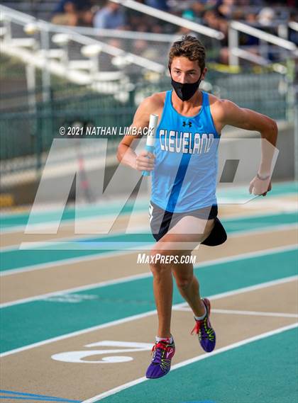 Thumbnail 3 in Larry Baca Memorial Track Meet photogallery.