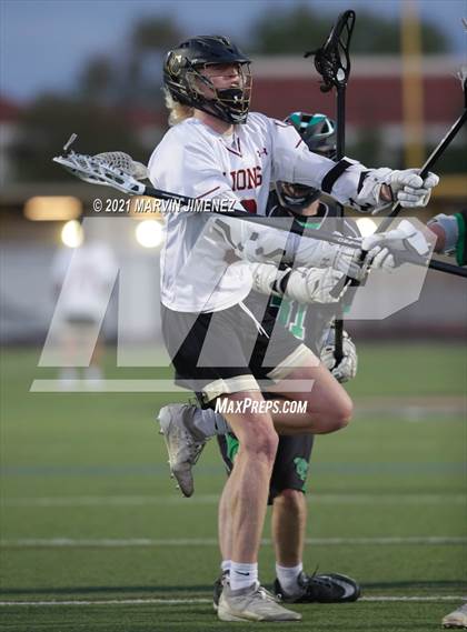 Thumbnail 3 in Oaks Christian vs Thousand Oaks photogallery.