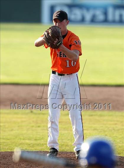Thumbnail 1 in Webber vs Alfred-Almond (Section 5 Class DD Semifinal) photogallery.