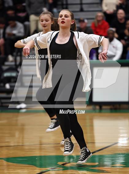 Thumbnail 1 in Ardrey Kell @ Myers Park photogallery.