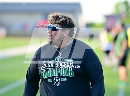 Thumbnail 2 in Walnut Grove vs. Southwest (UIL 5A Soccer Division I Final) photogallery.