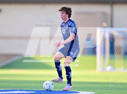 Thumbnail 1 in Walnut Grove vs. Southwest (UIL 5A Soccer Division I Final) photogallery.