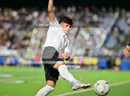 Thumbnail 1 in Walnut Grove vs. Southwest (UIL 5A Soccer Division I Final) photogallery.