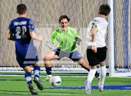 Thumbnail 2 in Walnut Grove vs. Southwest (UIL 5A Soccer Division I Final) photogallery.