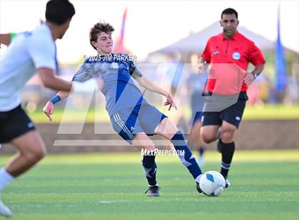 Thumbnail 3 in Walnut Grove vs. Southwest (UIL 5A Soccer Division I Final) photogallery.