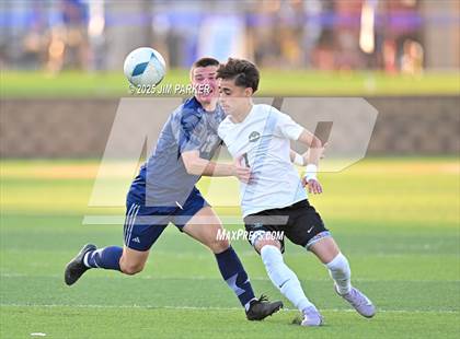 Thumbnail 1 in Walnut Grove vs. Southwest (UIL 5A Soccer Division I Final) photogallery.
