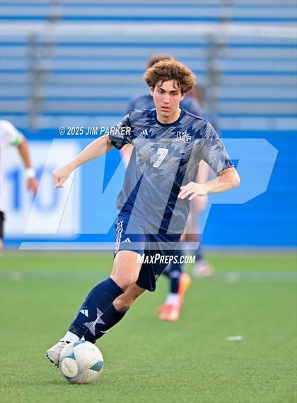 Thumbnail 3 in Walnut Grove vs. Southwest (UIL 5A Soccer Division I Final) photogallery.