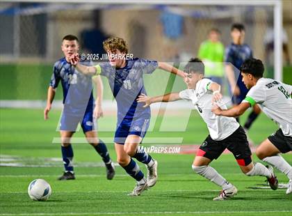 Thumbnail 3 in Walnut Grove vs. Southwest (UIL 5A Soccer Division I Final) photogallery.