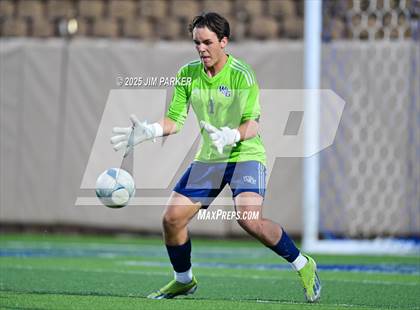 Thumbnail 1 in Walnut Grove vs. Southwest (UIL 5A Soccer Division I Final) photogallery.